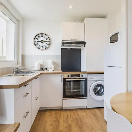 Au Coeur Du Pouliguen Avec Balcon Et Parking, Animaux Admis - Fr-1-306-1313 * لو بولين